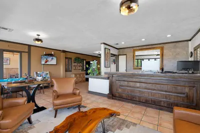 Photo 4 - Tombstone Lookout Lodge, SureStay Collection by Best Western