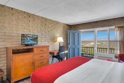 Photo 2 - Tombstone Lookout Lodge, SureStay Collection by Best Western