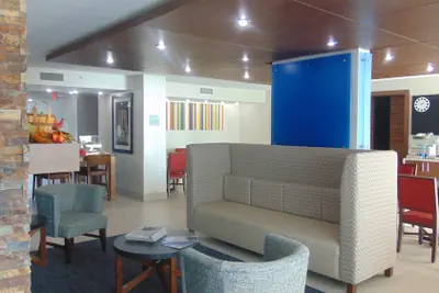 Photo 3 - Holiday Inn Express & Suites Wapakoneta by IHG