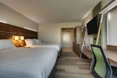 Photo 5 - Holiday Inn Express & Suites Wapakoneta by IHG