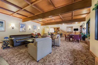 Photo 3 - Best Western Tyrolean Lodge