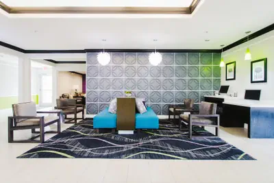 Photo 3 - Palacio Royale Inn Signature Katy