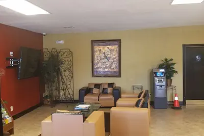 Photo 4 - Budget Inn