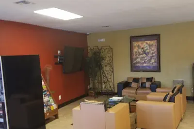 Photo 2 - Budget Inn