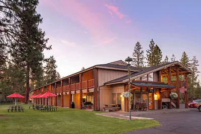 Photo 2 - Best Western Ponderosa Lodge