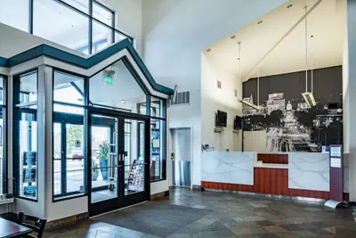 Photo 3 - Best Western Vista Inn At The Airport