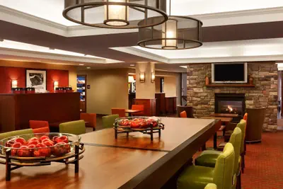 Photo 3 - Hampton Inn Colchester