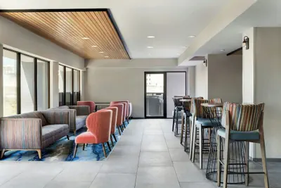 Photo 4 - Fairfield by Marriott Inn & Suites Charleston Downtown