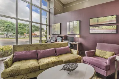 Photo 4 - Best Western Plaza Inn