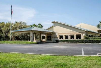 Photo 2 - Quality Inn Crystal River