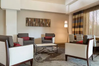 Photo 4 - DoubleTree Suites by Hilton Nashville Airport