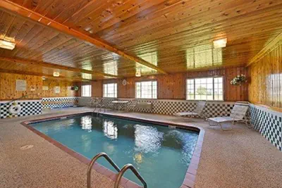 Photo 2 - Quality Inn & Suites Grinnell near University