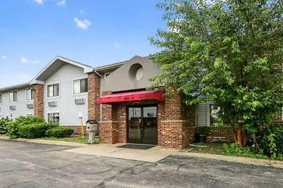 Photo 2 - Econo Lodge Princeton