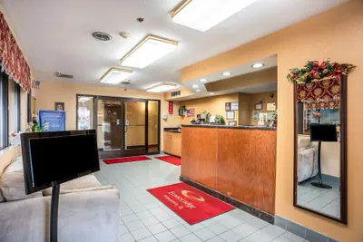 Photo 4 - Econo Lodge Princeton