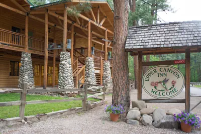 Photo 2 - Upper Canyon Inn & Cabins