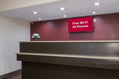 Photo 4 - Red Roof Inn Cincinnati East - Beechmont