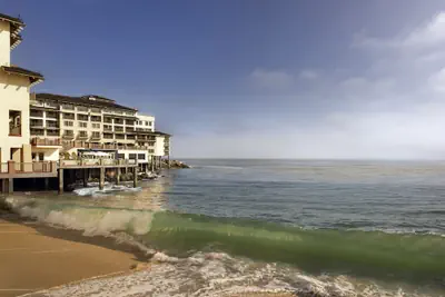Photo 2 - Monterey Plaza Hotel & Spa