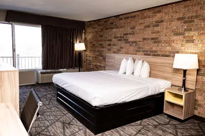 Photo 5 - Days Inn by Wyndham Batesville AR