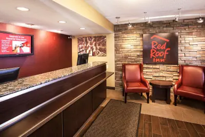 Photo 4 - Red Roof Inn Utica