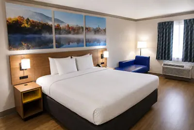 Photo 2 - Days Inn by Wyndham Forrest City I-40