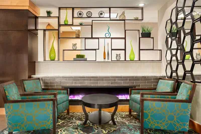 Photo 4 - La Quinta Inn & Suites by Wyndham Richmond-Midlothian
