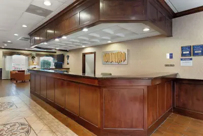 Photo 4 - Best Western Plus Burlington