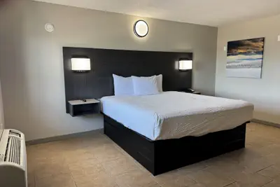Photo 3 - Travelodge by Wyndham Venice