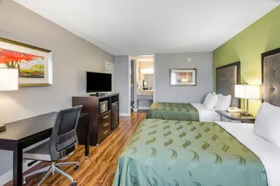 Photo 2 - Quality Inn Roanoke Airport