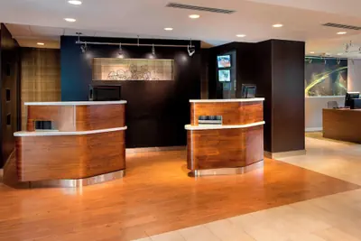 Photo 3 - Courtyard by Marriott Norwalk