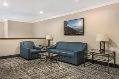 Photo 5 - Best Western Town & Country Lodge