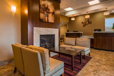 Photo 3 - SureStay Hotel by Best Western Tehachapi