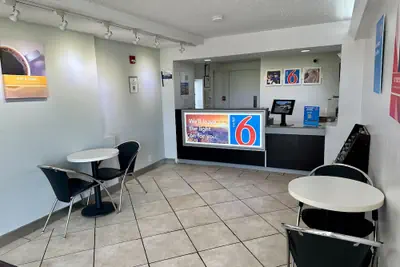 Photo 4 - Motel 6 West Monroe, LA