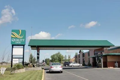 Photo 2 - Quality Inn Thief River Falls