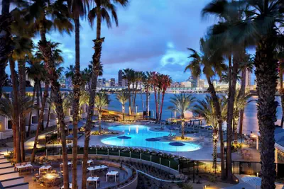 Photo 2 - Coronado Island Marriott Resort & Spa