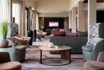 Photo 3 - Courtyard by Marriott San Francisco Airport