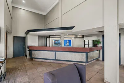 Photo 5 - Best Western Desert Villa Inn