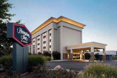 Photo 2 - Hampton Inn Charlottesville