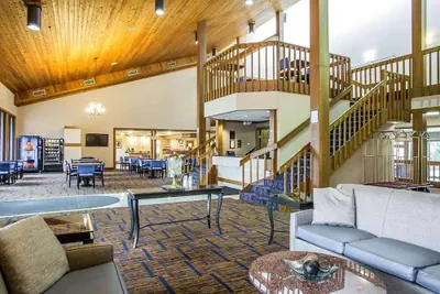 Photo 2 - Howard Johnson by Wyndham Merrillville