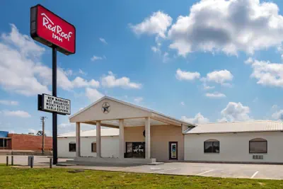 Photo 2 - Red Roof Inn Nacogdoches