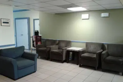 Photo 5 - Days Inn by Wyndham Alexandria South