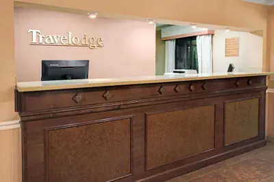 Photo 3 - Travelodge by Wyndham Beckley