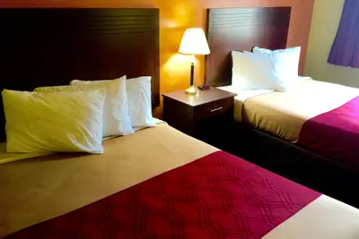Photo 3 - Rodeway Inn Willamette River
