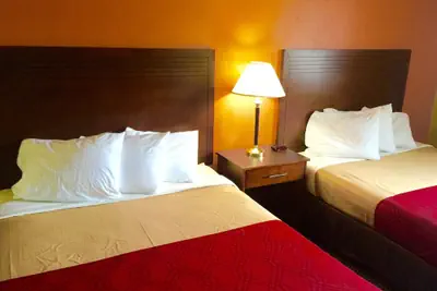 Photo 4 - Rodeway Inn Willamette River