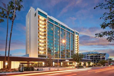 Photo 2 - Hilton Pasadena