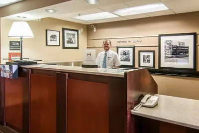 Photo 5 - Hampton Inn Boise - Airport
