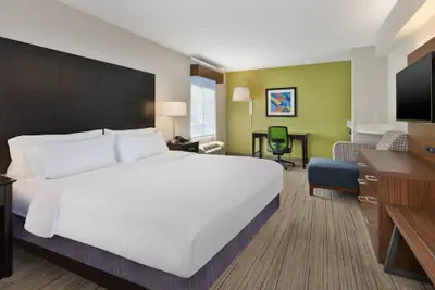 Photo 3 - Holiday Inn Express Waldorf by IHG