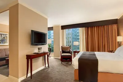 Photo 5 - Wyndham Grand Pittsburgh Downtown