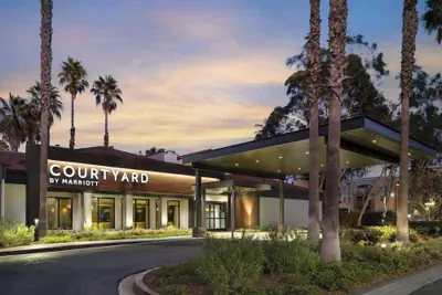 Photo 2 - Courtyard by Marriott Los Angeles Torrance Palos Verdes