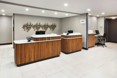 Photo 3 - Courtyard by Marriott Mobile