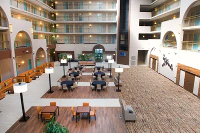 Photo 5 - Embassy Suites by Hilton Seattle North Lynnwood